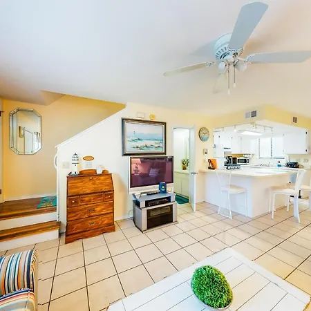 Villa Gulf Highlands 164 W Leslie Ln